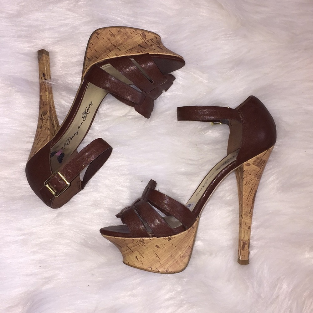Brown Heels 👠